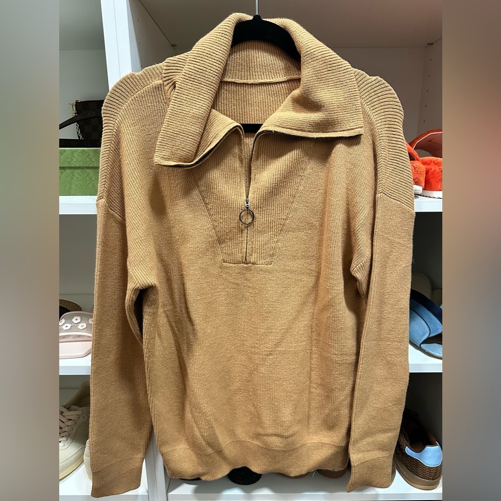 NWOT Zip up sweater in Camel size L